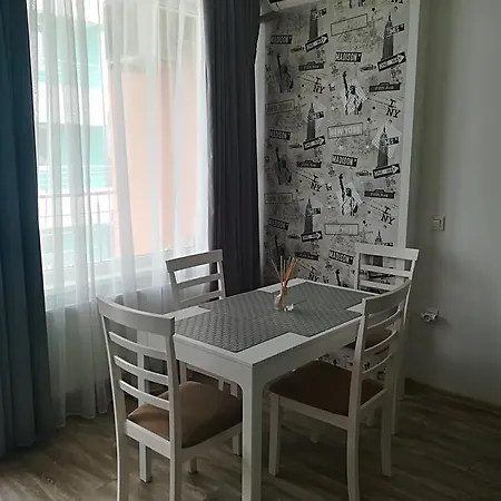 Crazy Beach Summerland Apartmán Mamaia